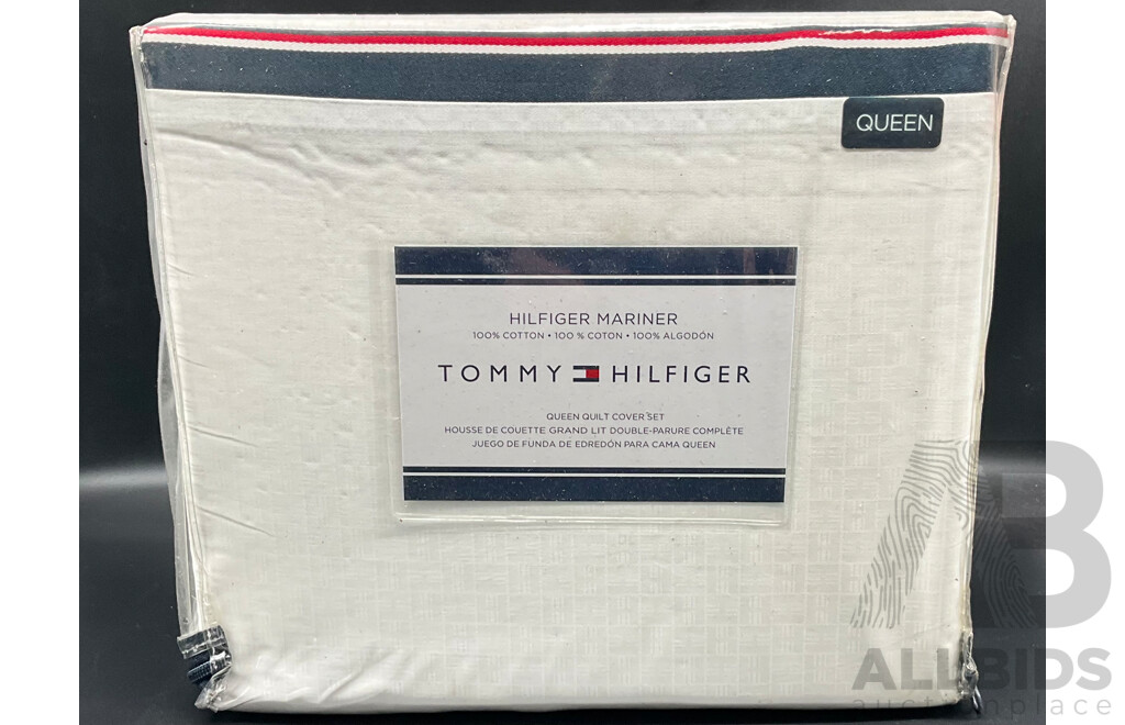 TOMMY HILFIGER Queen Quilt Cover Set - ORP $349