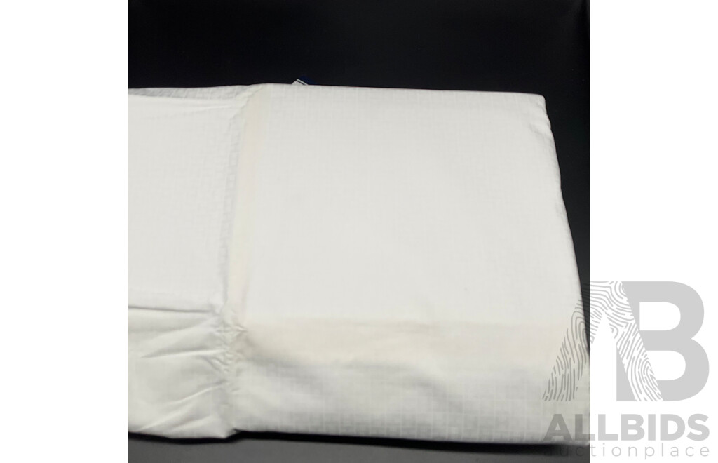 TOMMY HILFIGER Queen Quilt Cover