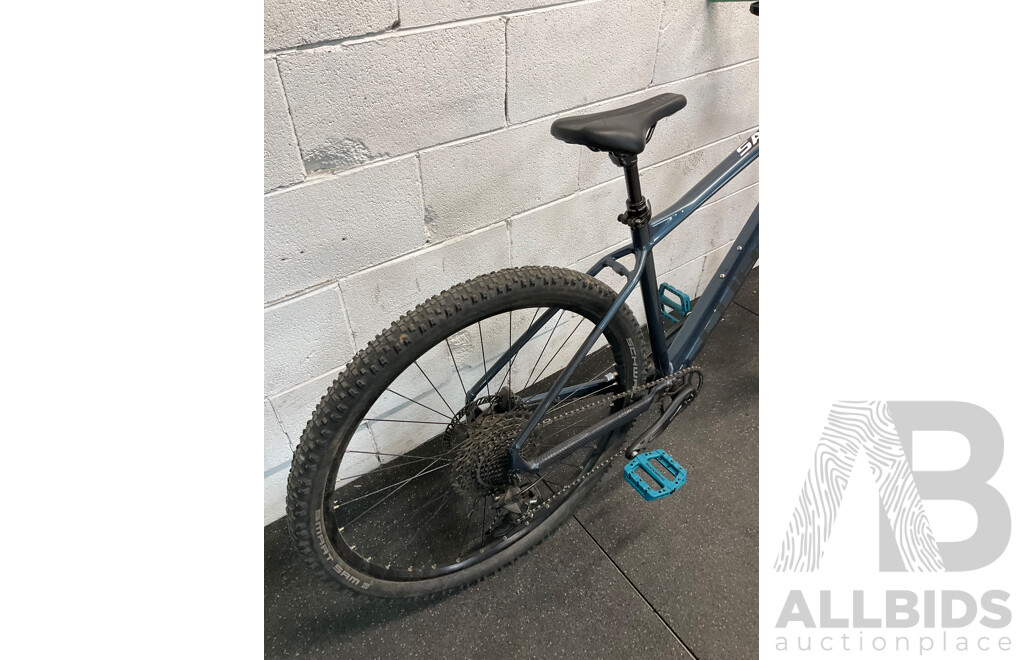 CUBE ATTENTION Hardtail Size L Mountain Bike - ORP $1399