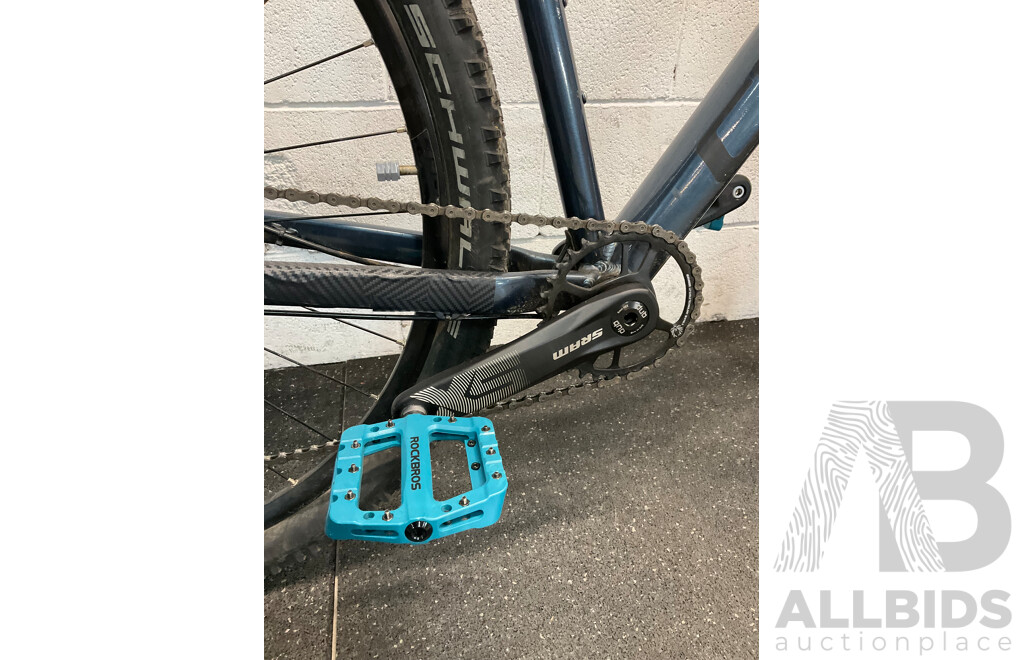 CUBE ATTENTION Hardtail Size L Mountain Bike - ORP $1399