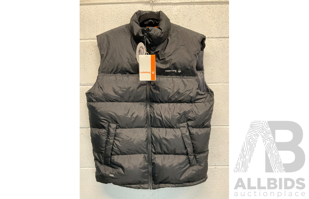 CEDERBERG Men's Mawson Voyage Down Vest Size Medium - ORP $219.99