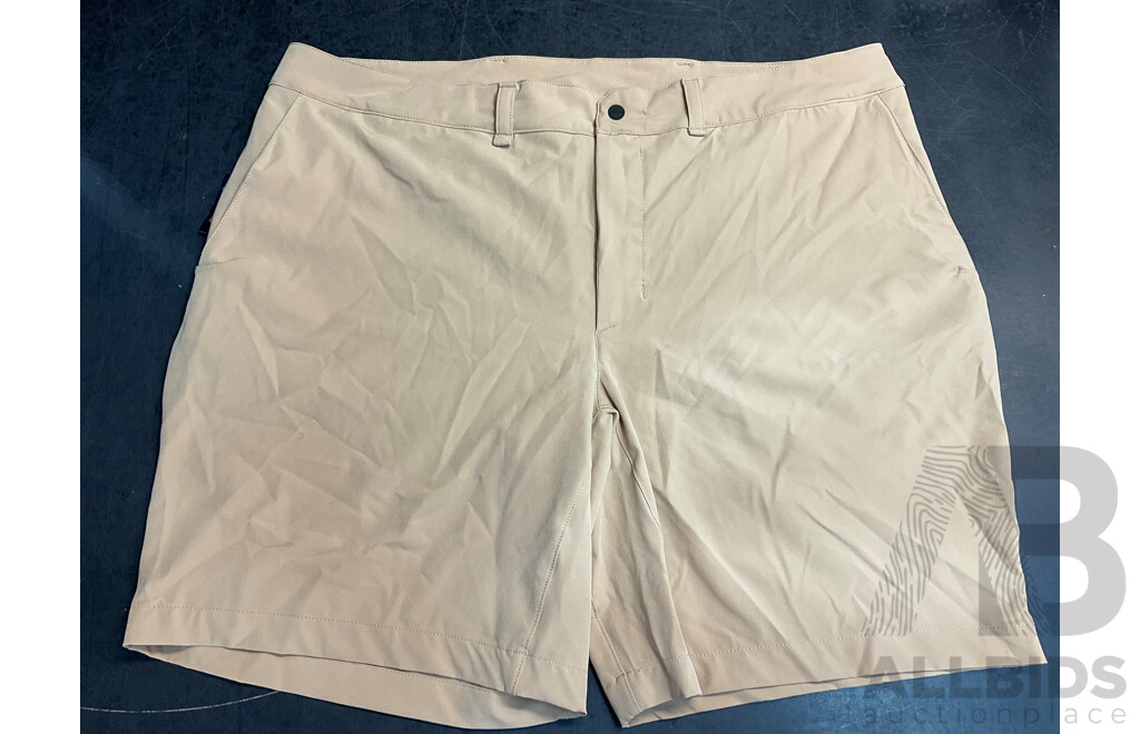 THE NORTH FACE Men's Shorts Size 40 and T-Shirts Size XL - ORP $224.99 - Lot of 3
