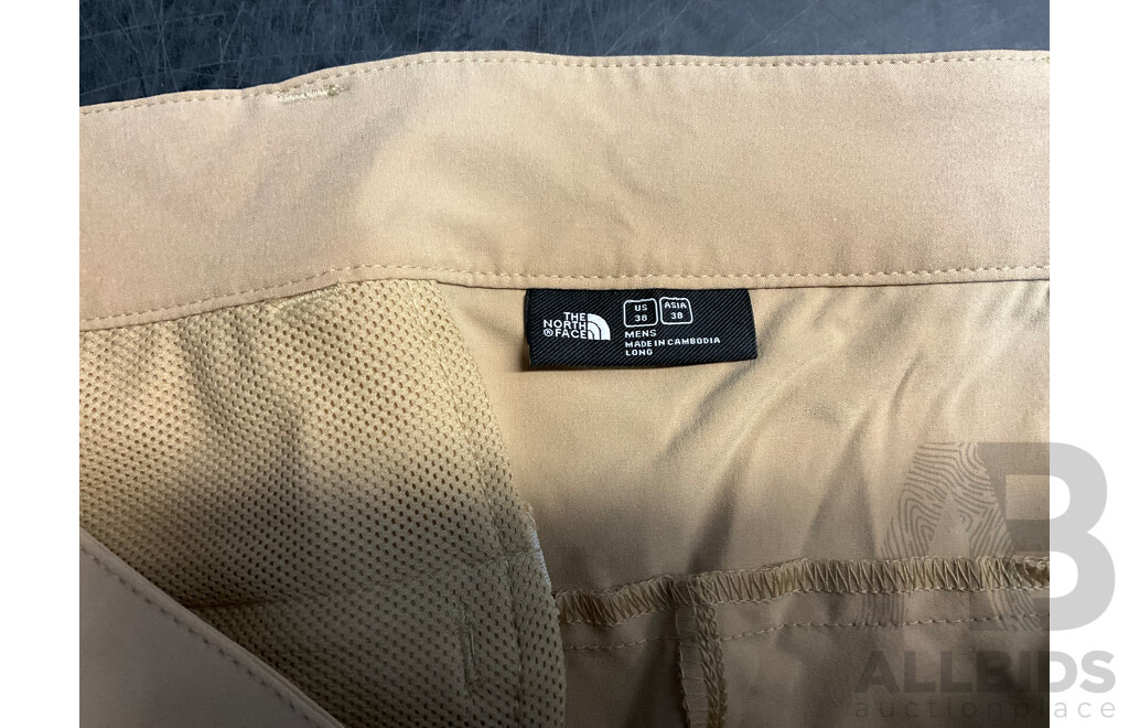 THE NORTH FACE Men's Shorts Size 38 and T-Shirts Size L - ORP $294.99 - Lot of 4