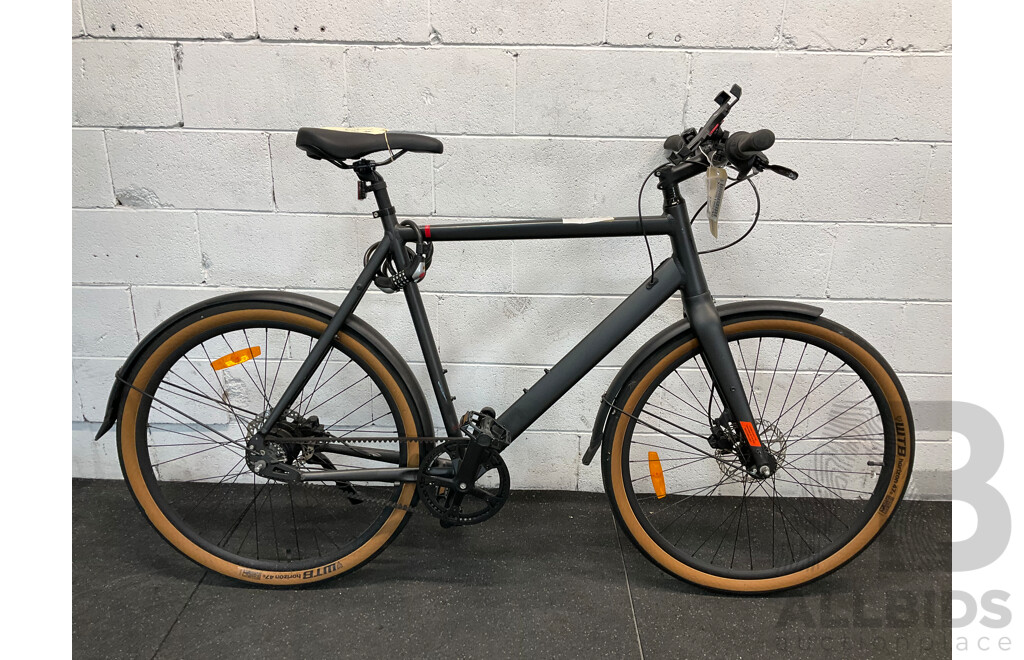 LEKKER AMSTERDAM Belt Drive Urban Bike - ORP $1499