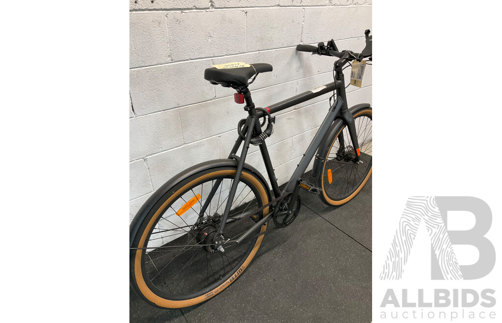LEKKER AMSTERDAM Belt Drive Urban Bike - ORP $1499