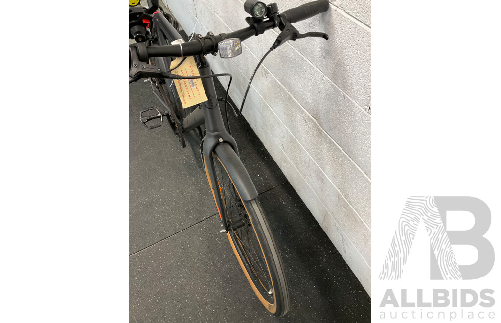 LEKKER AMSTERDAM Belt Drive Urban Bike - ORP $1499