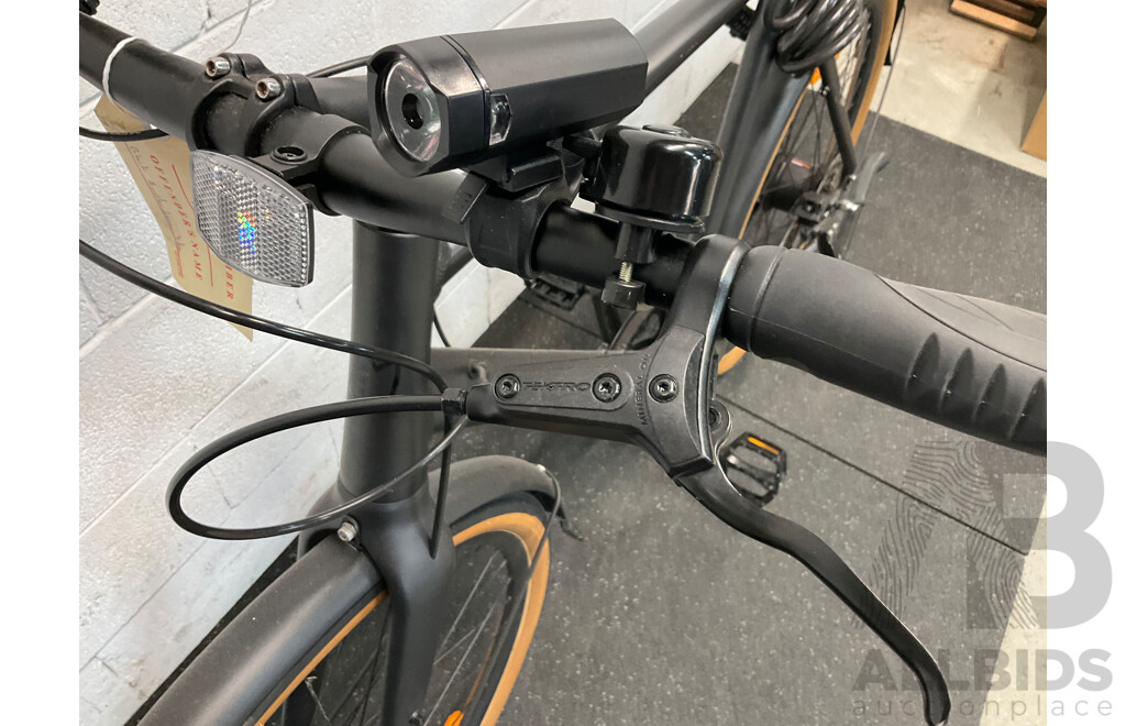 LEKKER AMSTERDAM Belt Drive Urban Bike - ORP $1499