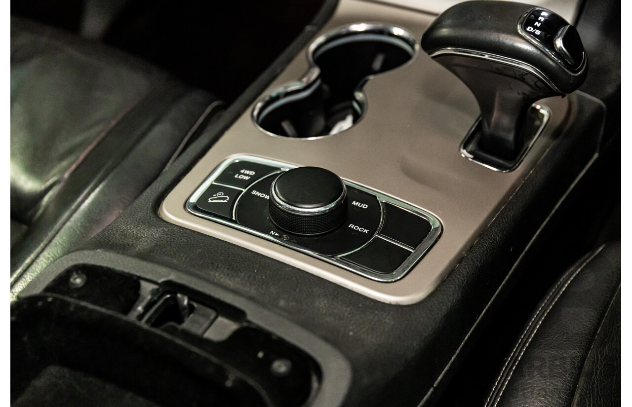 7/2013 Jeep Grand Cherokee Laredo (4x4) WK MY14 4d Wagon Black Forest Green Pearl Turbo Diesel 3.0L