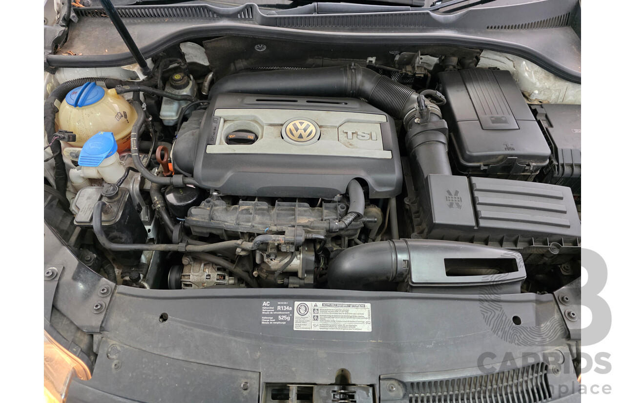 6/2010 Volkswagen Golf GTi 1K MY10 5d Hatchback White Turbo 2.0L