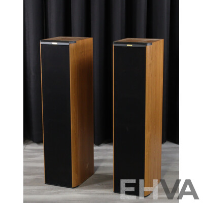 Pair Retro Danish Jamo Classic 8 Speakers
