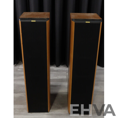 Pair Retro Danish Jamo Classic 8 Speakers