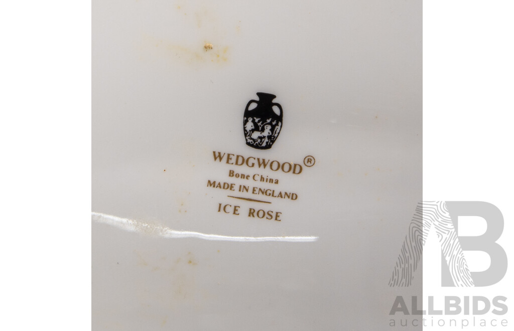 Wedgwood & Royal Worcester Cabinet Plate in Original Boxes Along with Robert Gordon Butter Dish & Two Spode Pin Dishes