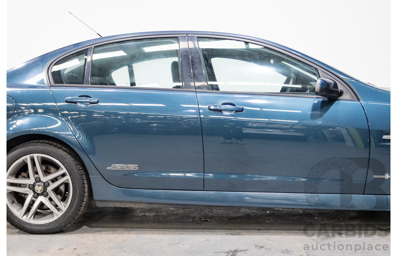 07/2012 Holden Commodore SS VE II Series 2 MY12 4d Sedan Karma Blue V8 6.0L