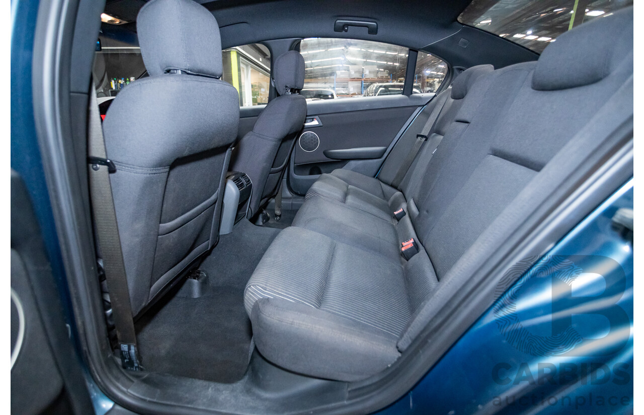 07/2012 Holden Commodore SS VE II Series 2 MY12 4d Sedan Karma Blue V8 6.0L