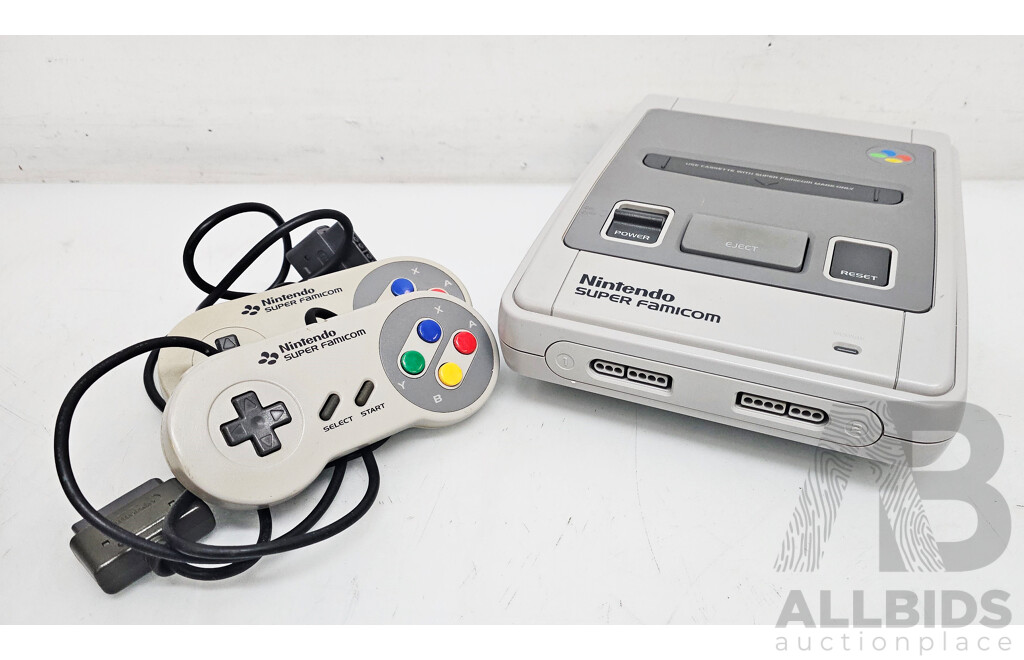 Vintage Nintendo Super Famicom Video Game Console /w Controllers, Power Cables
