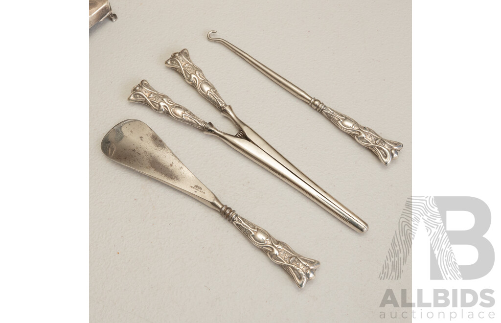 Sterling Silver Handled Dressing Table Set, Including Button Hook, Shoehorn and Glove Stretcher, Birmingham, 1905