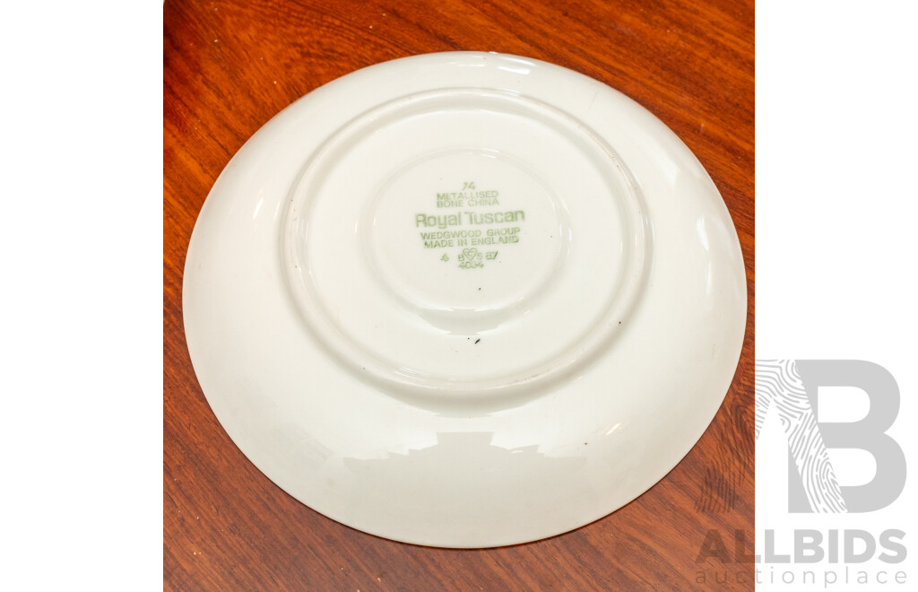 Collection Six Pieces Australian Parliament House Canberra Porcelain by Aria Along with Three Australian Parliament House Golf Balls in Original Boxes