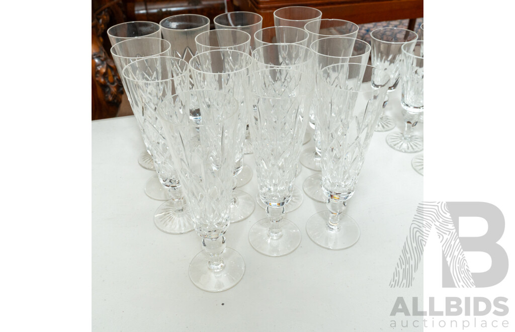Set 15 Vintage Stuart Crystal Champagne Flutes
