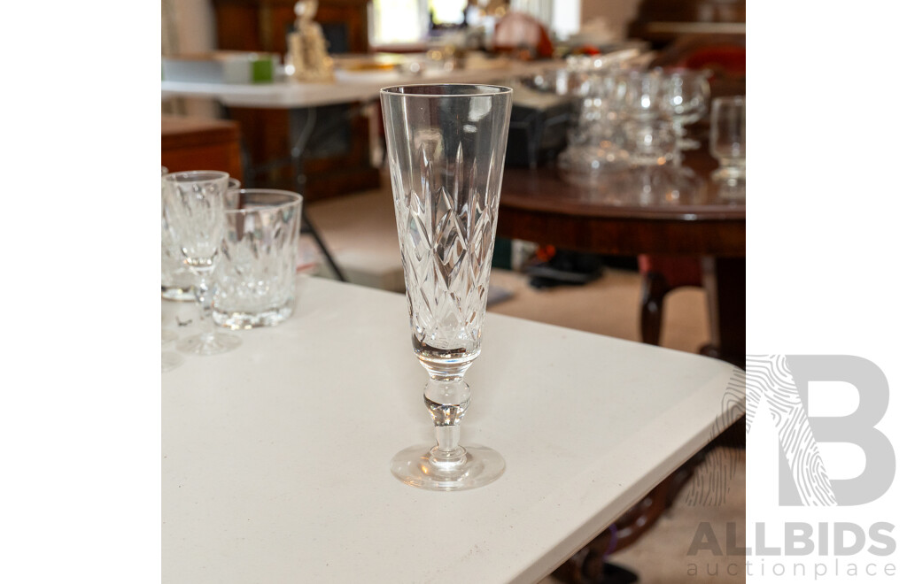 Set 15 Vintage Stuart Crystal Champagne Flutes