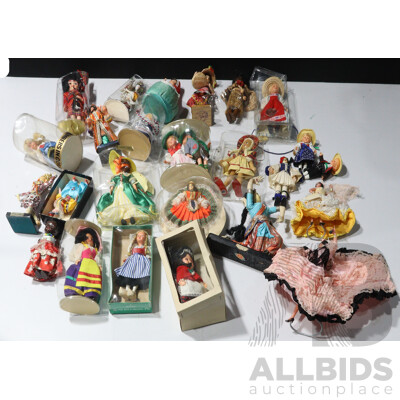 Large Collection Vintage International Collectors Display Dolls