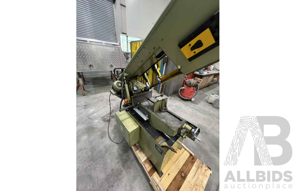 Industrial Startrite Horizontal Bandsaw