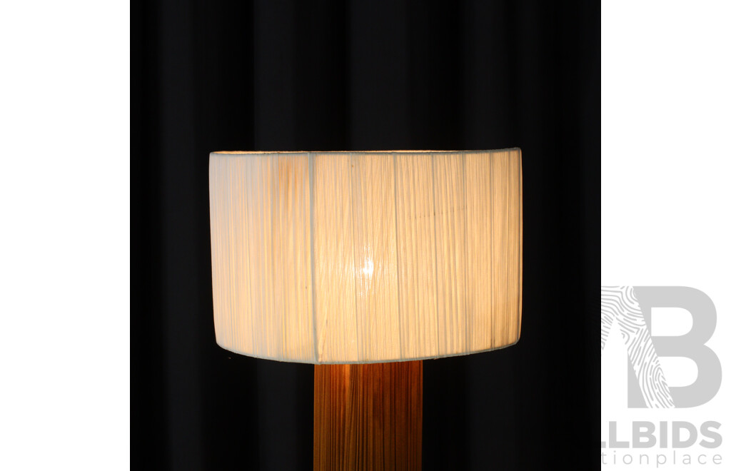 Modern Cylindrical Table Lamp