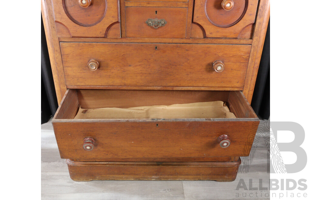 Victorian Mahogany Chest of Seven Drawers