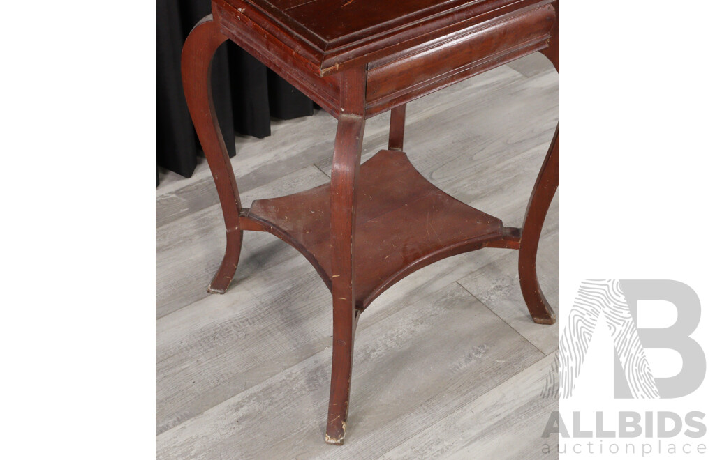 Edwardian Mahogany Lamp Table