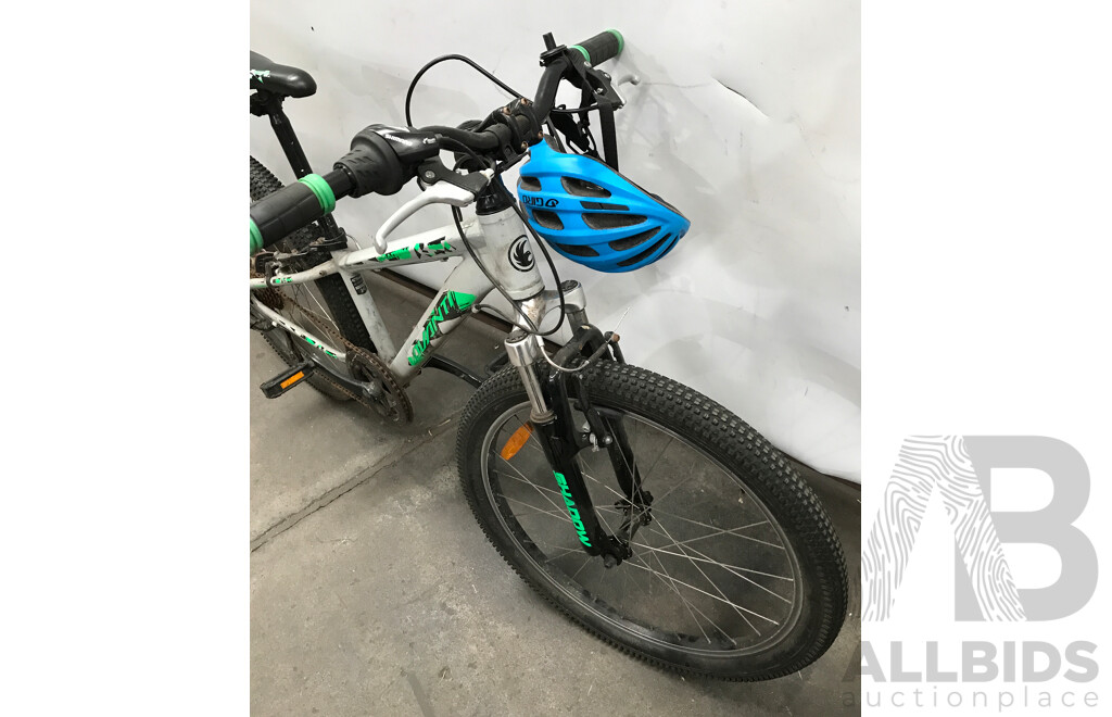Avanti Shadow 7 Speed Kids' Mountain Bike with Helmet