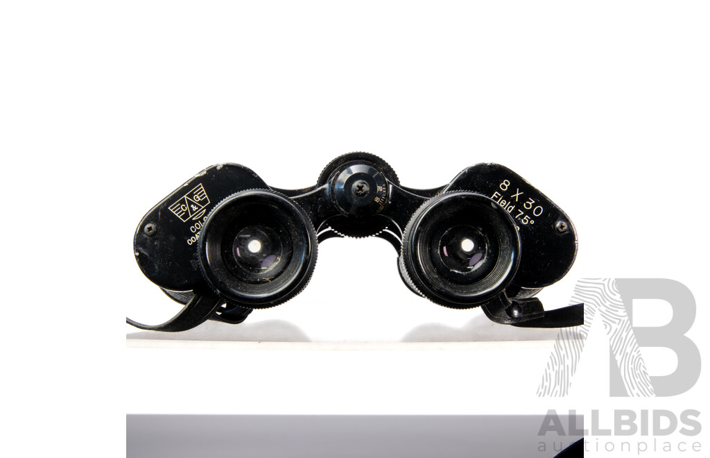 Pair of Vintage Binoculars Inc Skymaster