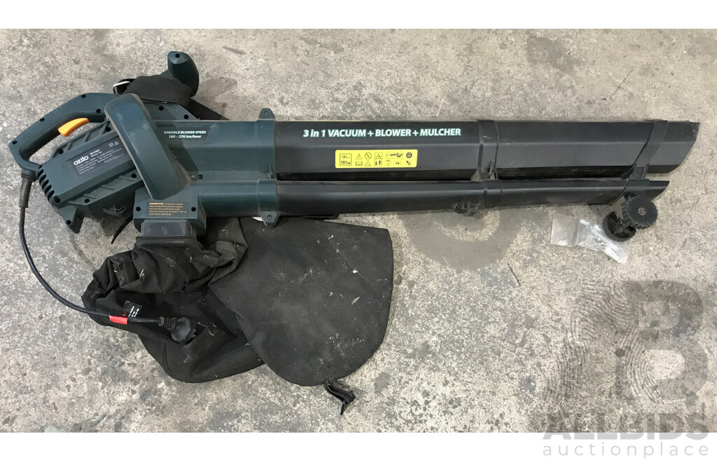 Ozito 2400W 3-in-1 Vacuum + Blower + Mulcher