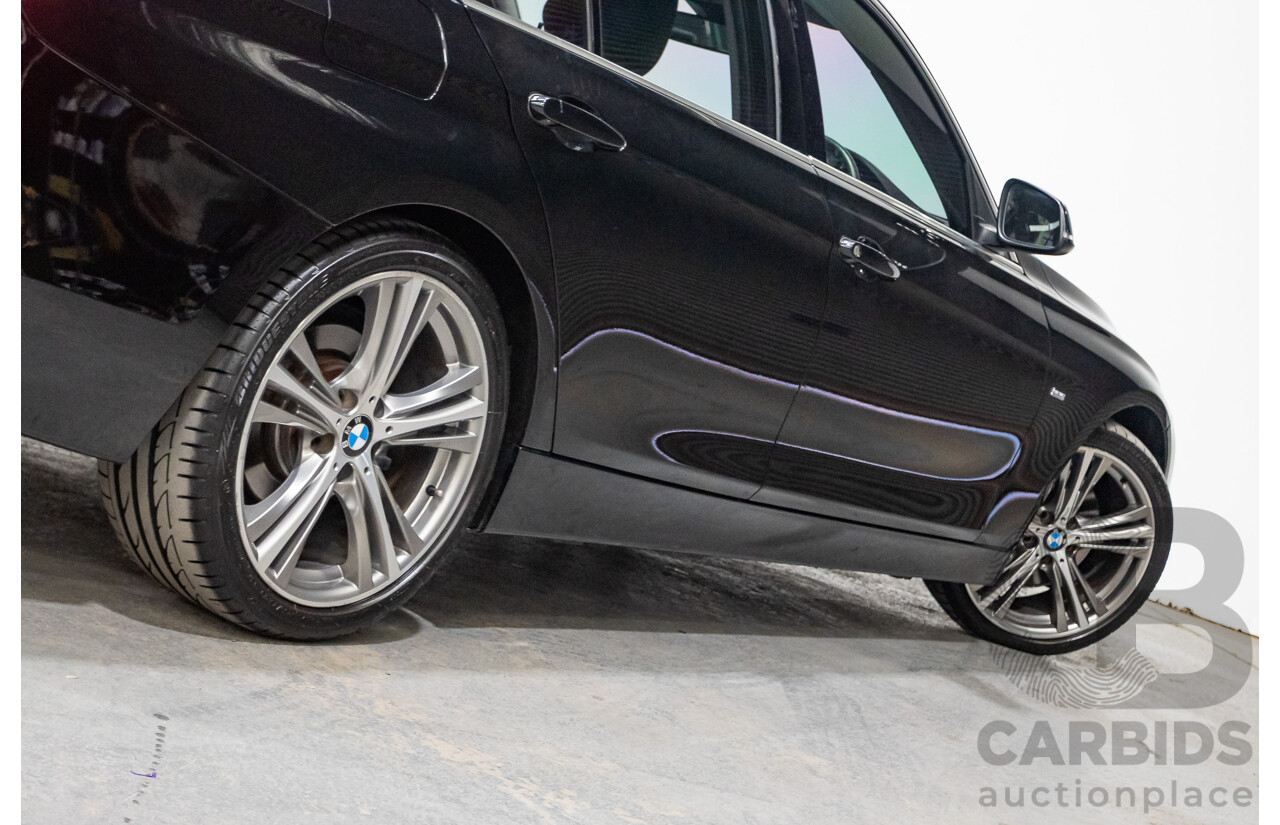 09/2017 BMW 330i Luxury Line F30 LCI 4d Sedan Black Sapphire Metallic Turbo 2.0L