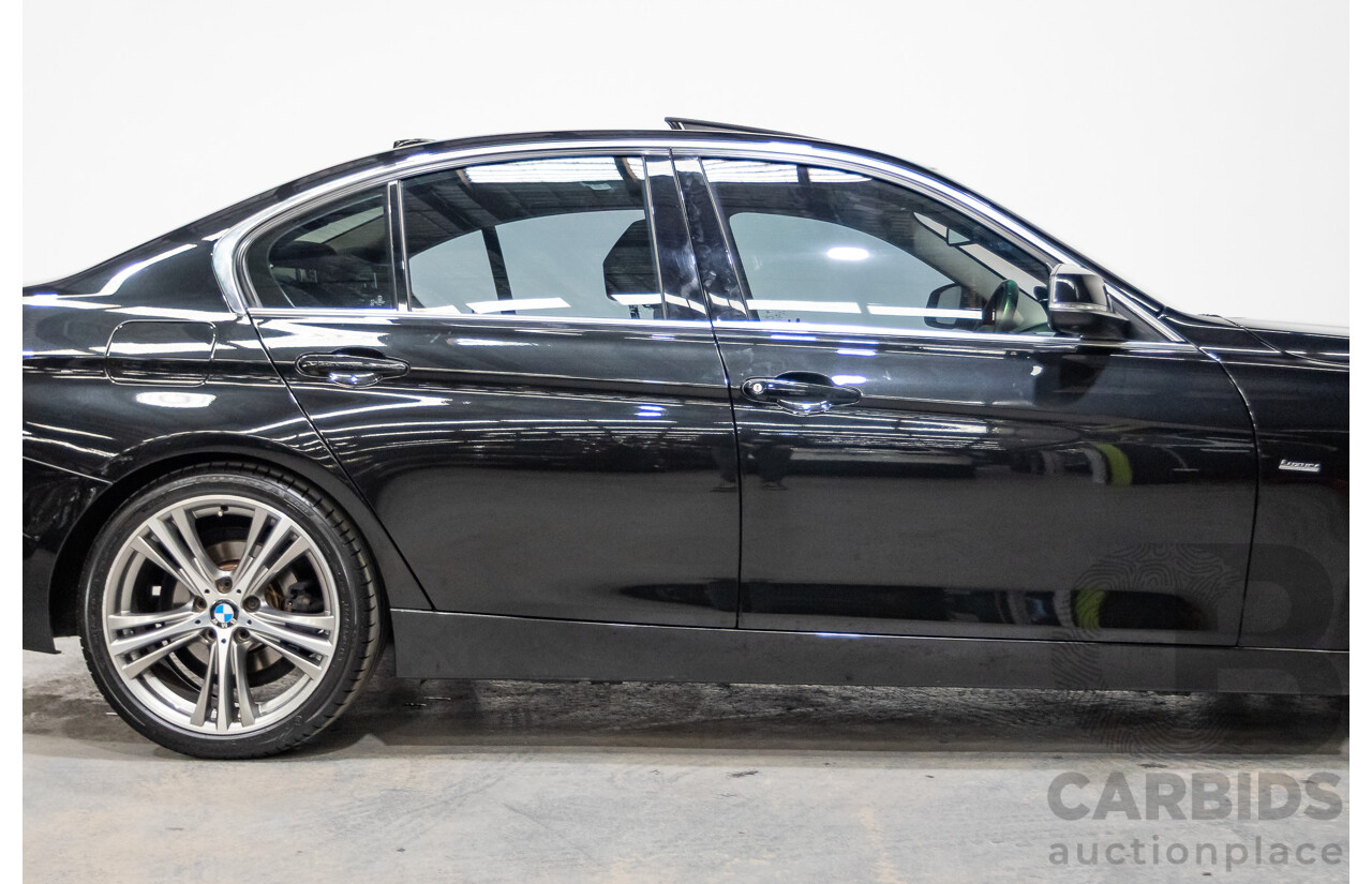 09/2017 BMW 330i Luxury Line F30 LCI 4d Sedan Black Sapphire Metallic Turbo 2.0L