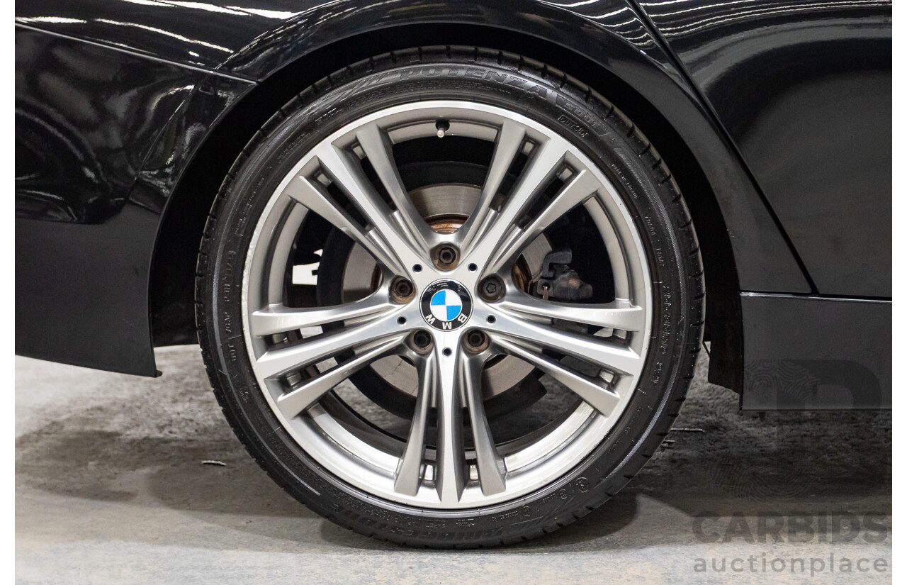 09/2017 BMW 330i Luxury Line F30 LCI 4d Sedan Black Sapphire Metallic Turbo 2.0L