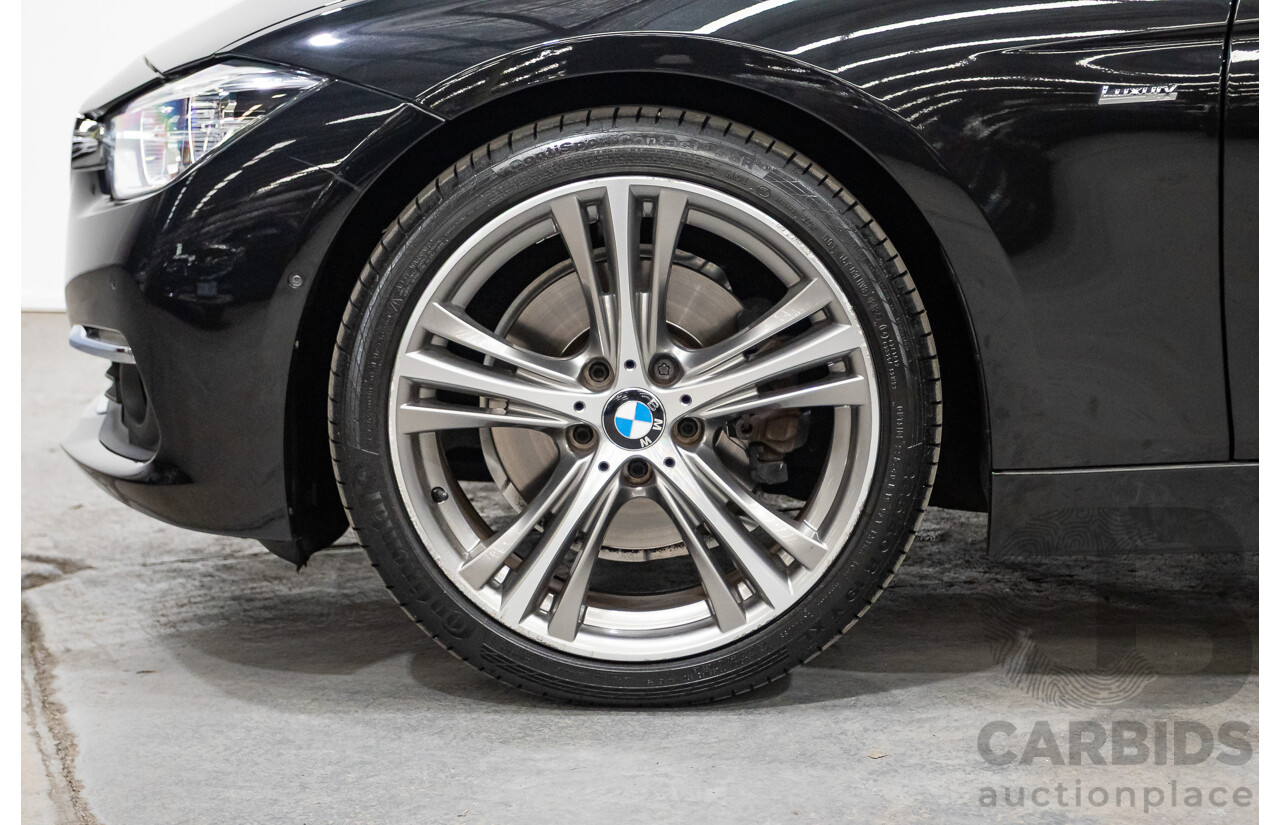 09/2017 BMW 330i Luxury Line F30 LCI 4d Sedan Black Sapphire Metallic Turbo 2.0L