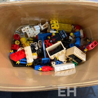 Vintage Lego Pieces & Figures  Includes 6870,886,6823 and More
