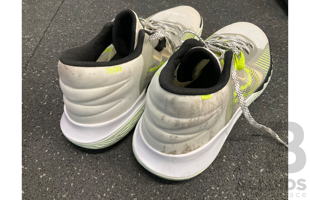 NIKE Sneakers Size US 13, NB Bag and SLAZENGER Backpack - Lot of 6