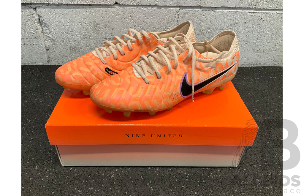 NIKE Tiempo Legend 10 Elite Football Boots Size US 9.5
