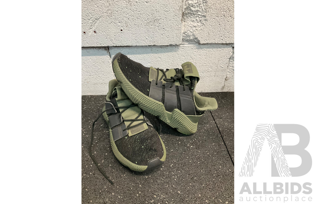 ASSORTED Sneakers, Including ADIDAS, NB Size US8,9,9.5 and Backpack, Tool Bag - Lot of 7