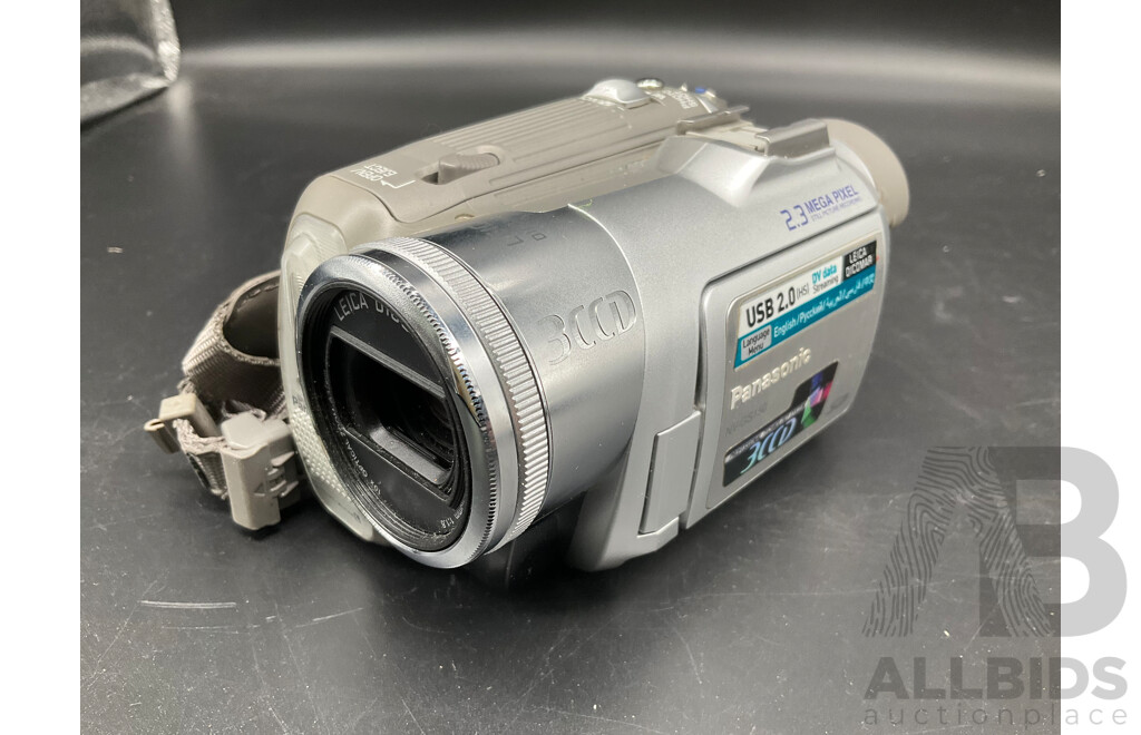 PANASONIC (NV-GS150) Mini DV Camcorder with Accessories