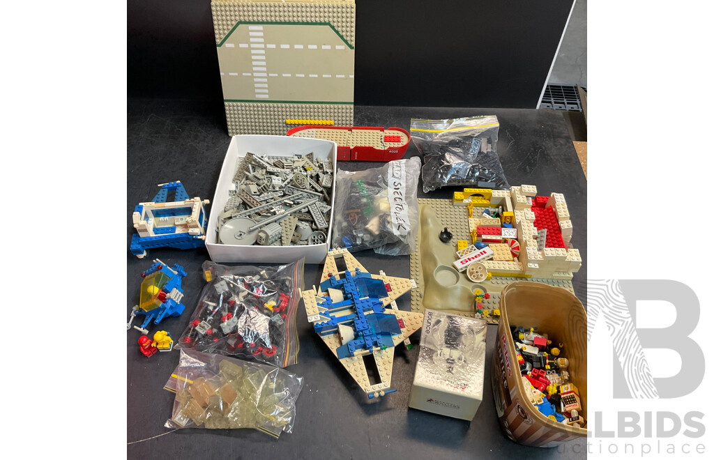 Vintage Lego Pieces & Figures  Includes 6870,886,6823 and More