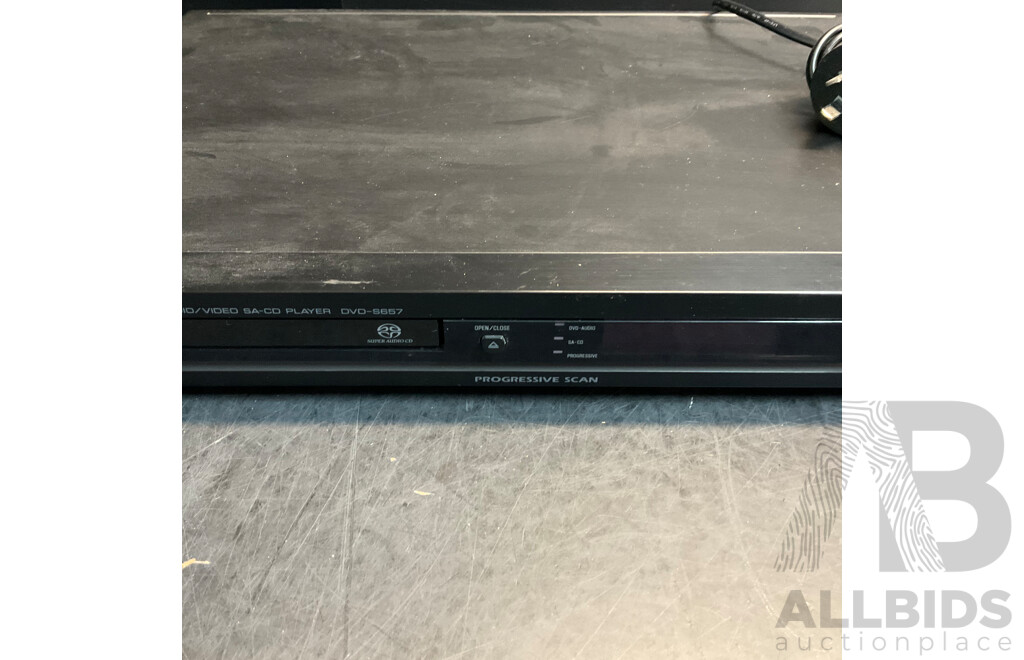 YAMAHA DVD-S657 DVD Player & Popcorn Hour A410 Media Player with Seagate 1.5TB Hard Drive
