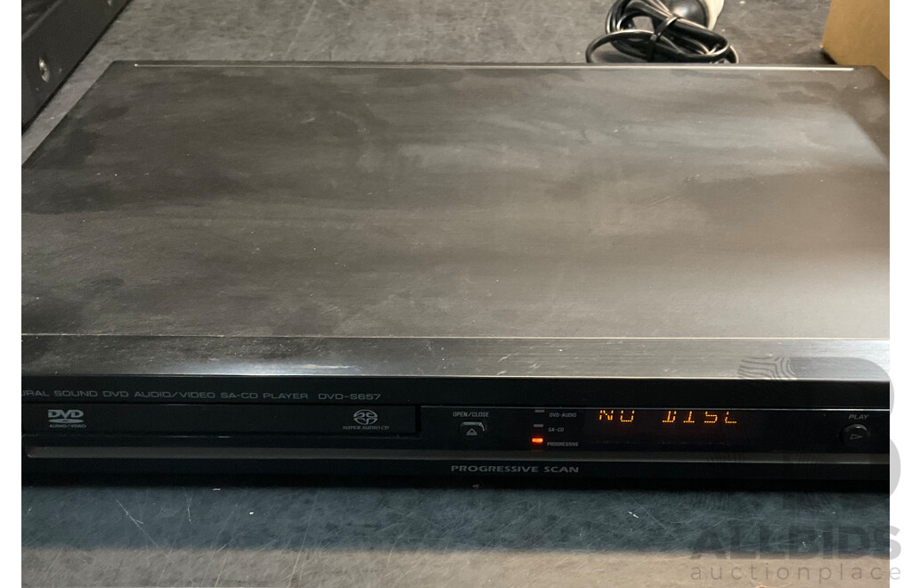 YAMAHA DVD-S657 DVD Player & Popcorn Hour A410 Media Player with Seagate 1.5TB Hard Drive