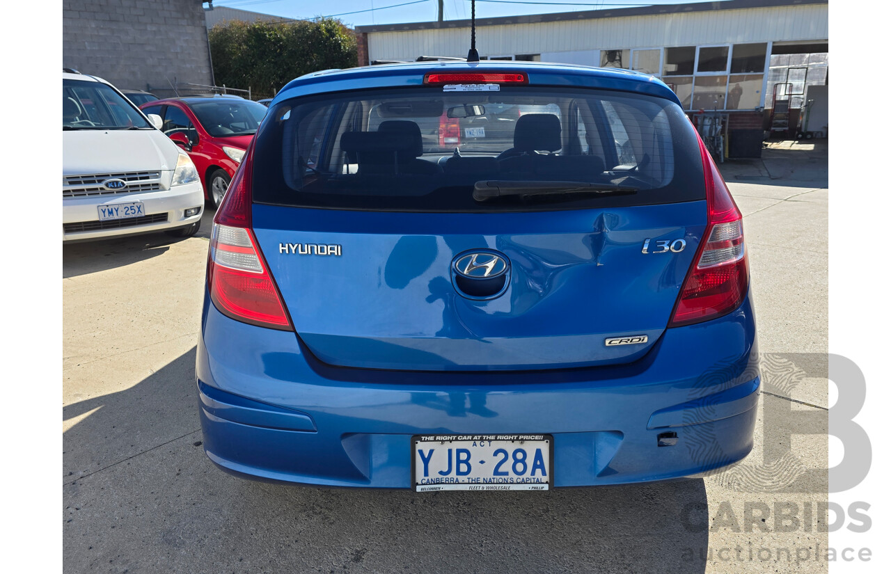 3/2009 Hyundai i30 SX 1.6 CRDi FD MY09 5d Hatchback Blue Turbo Diesel 1.6L