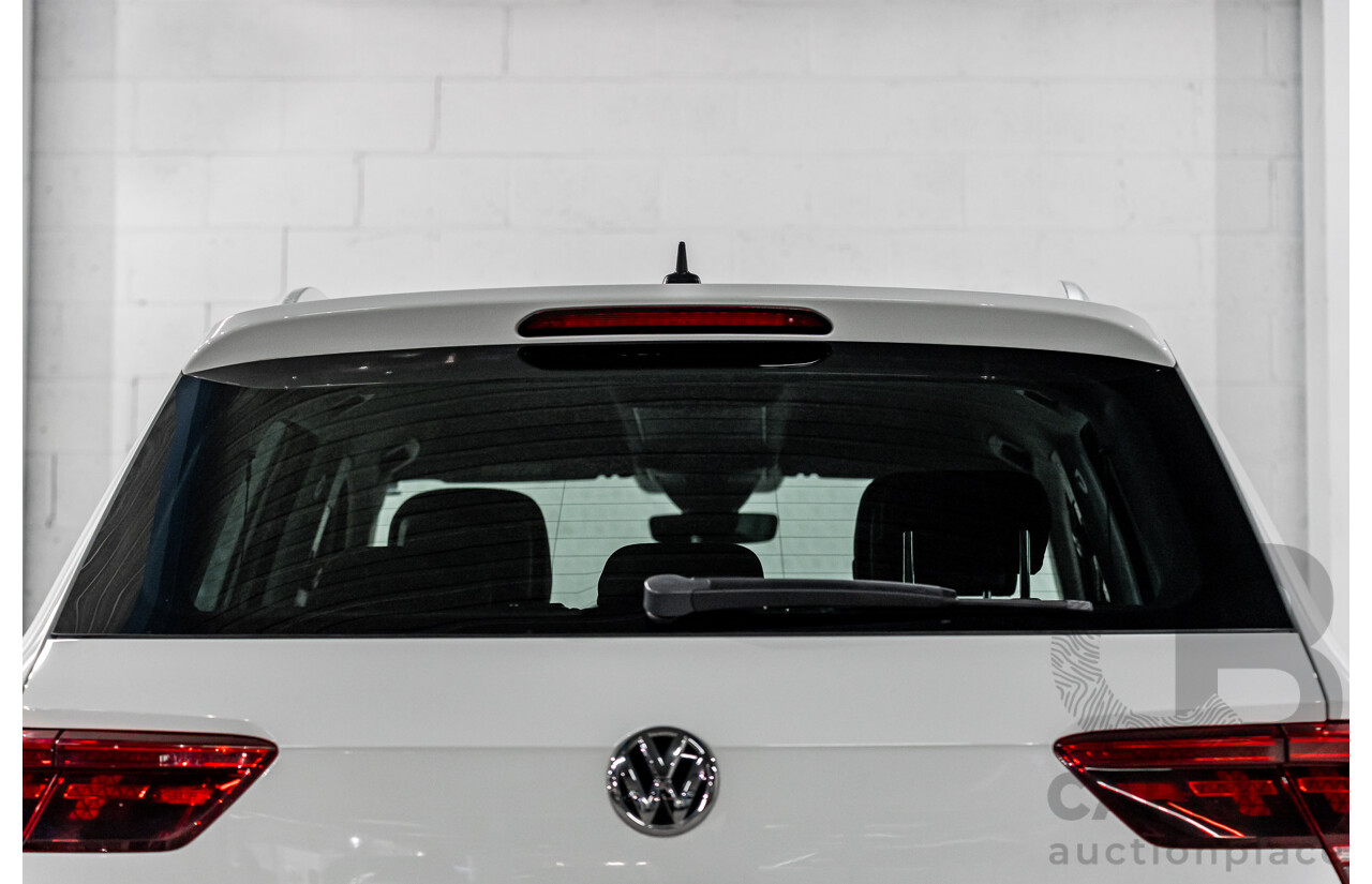 12/2017 Volkswagen Tiguan 162 TSI Sportline (AWD) 5NA MY18 4d Wagon Pure White Turbo 2.0L