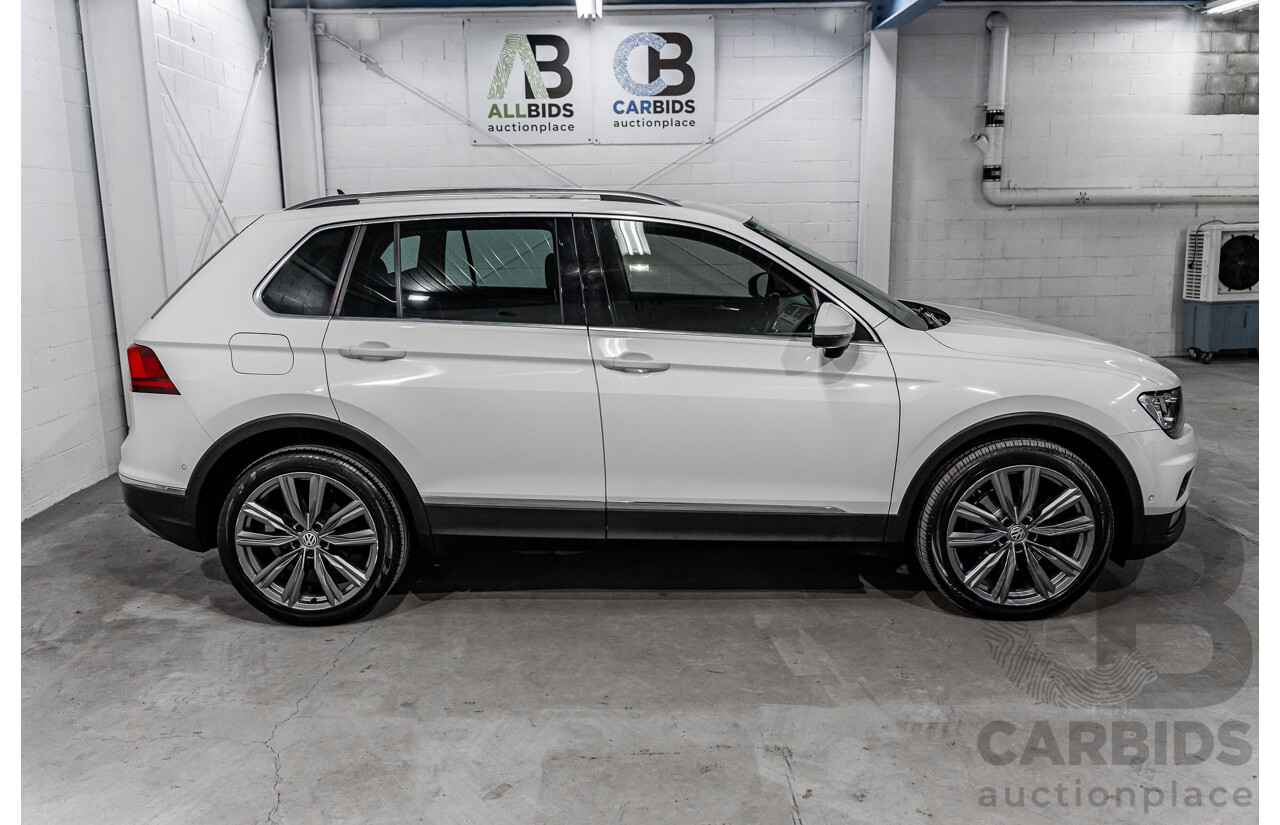 12/2017 Volkswagen Tiguan 162 TSI Sportline (AWD) 5NA MY18 4d Wagon Pure White Turbo 2.0L