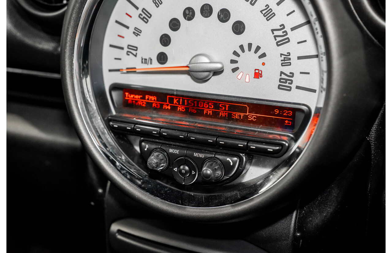 5/2011 Mini Cooper Countryman R60 4d Wagon Crystal Silver Metallic/Absolute Black Roof 1.6