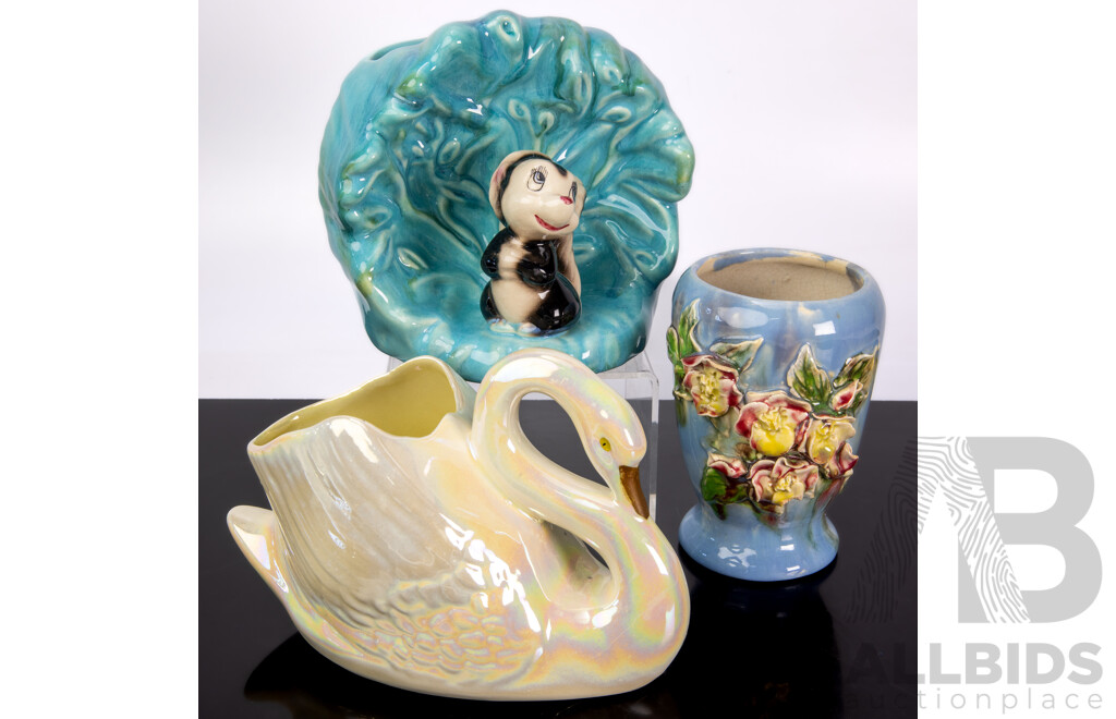 Collection Vintage Australian Ceramic Comprising Wembley Ware Swan Vase, MCP Skunk Vase & Daisy Merton Vase with Applied Flowers