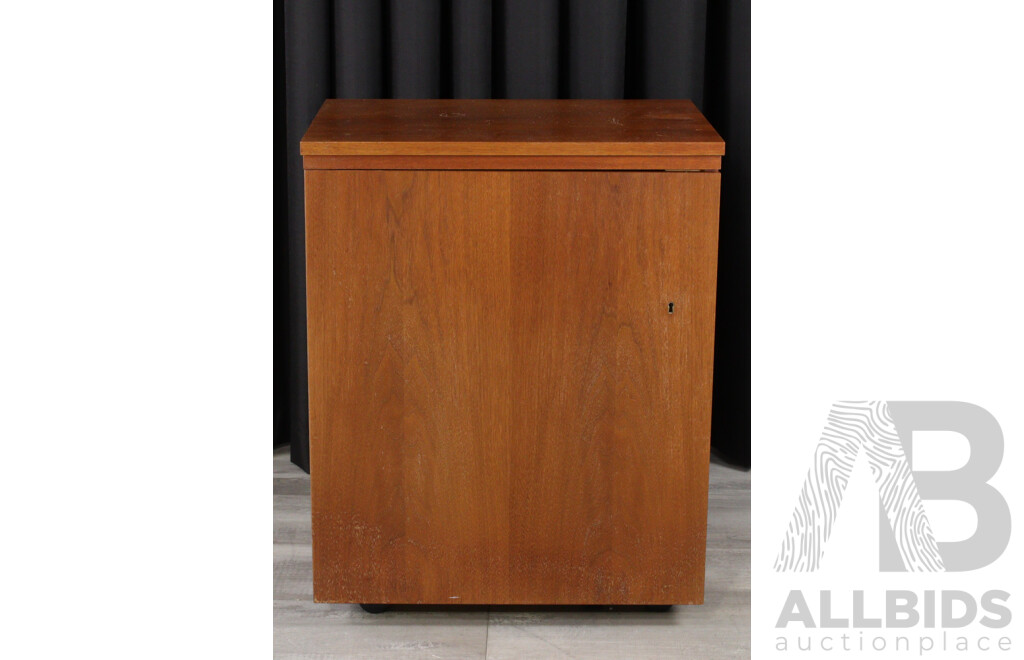 Fitted Sewing Machine Cabinet by Horn