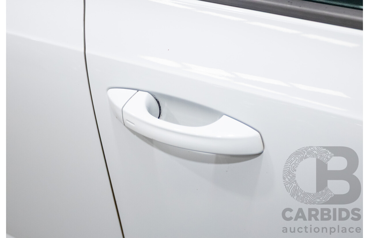 06/2016 Skoda Octavia RS 162 TSI NE MY16 4d Wagon Moon White Metallic Turbo 2.0L